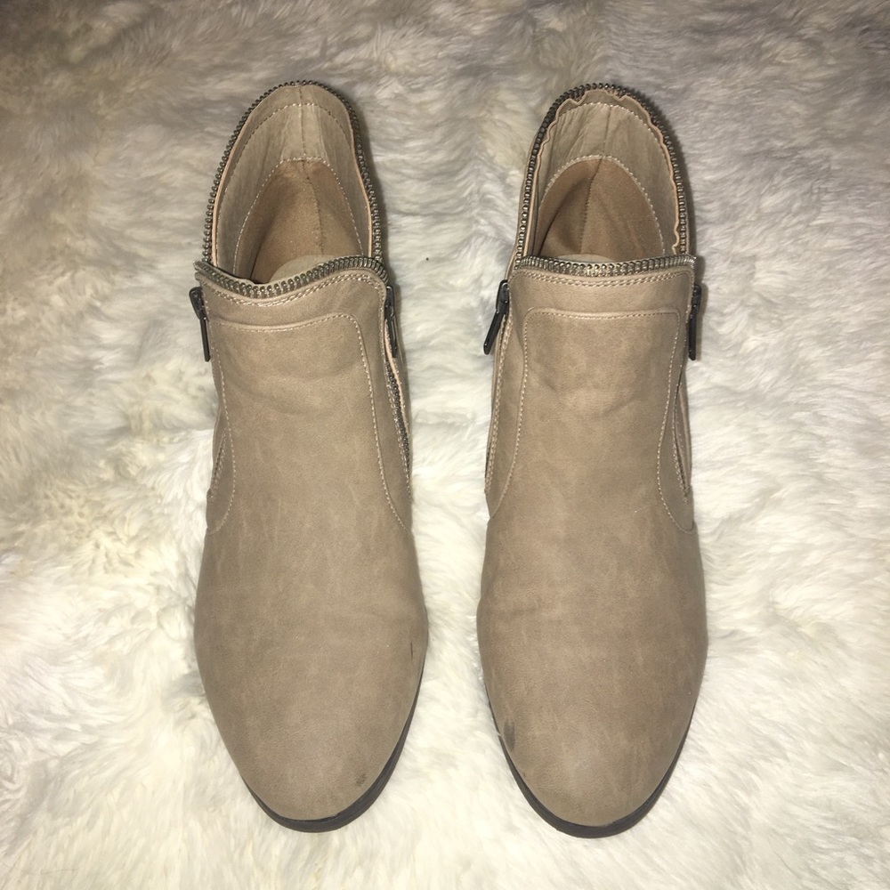 Zippered booties - Picture 2 of 5